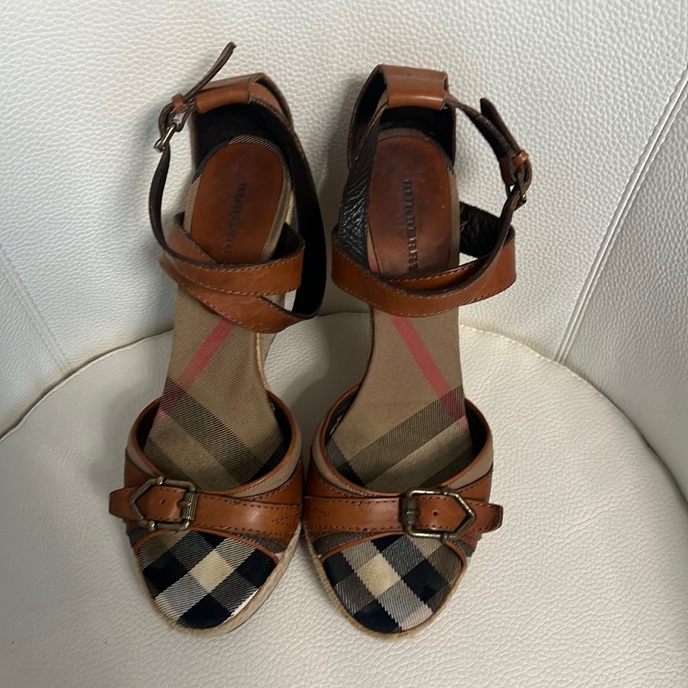 Burberry canvas wedges espadrilles